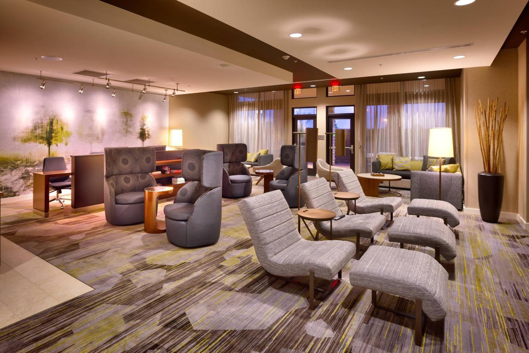 Courtyard By Marriott Phoenix Mesa Gateway Airport Exterior foto